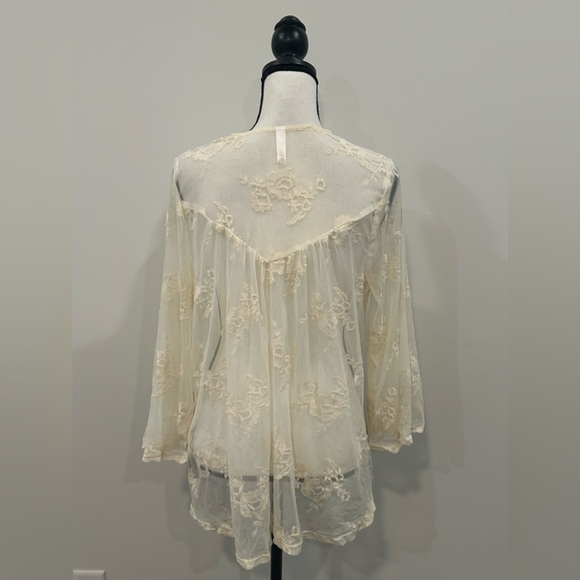 Xhilaration Embroidered Shell - Picture 4 of 4